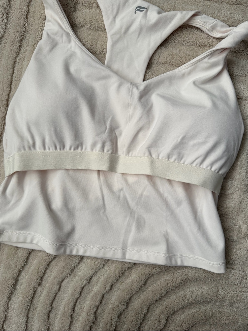 Fabletics Anywhere Cropped Built-In Bra Tank Bone Khloe Kardashian - Picture 5 of 6